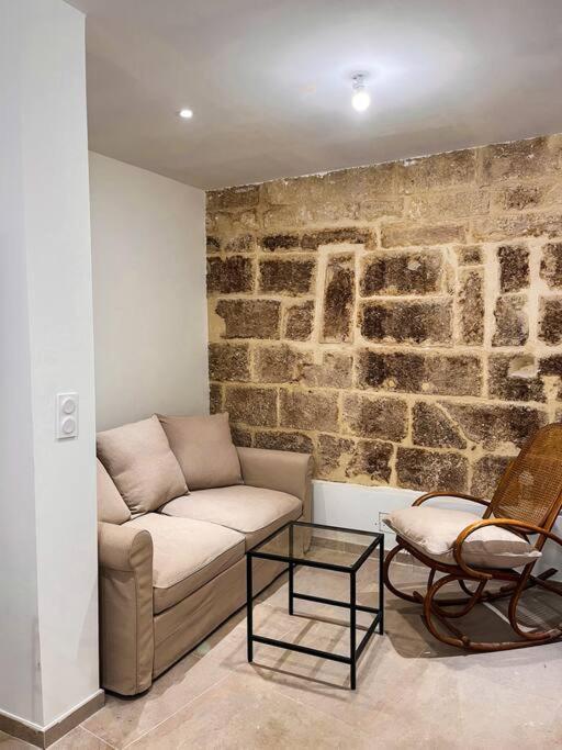 Appartement Charmant Et Calme Dans L'Herault Poussan Eksteriør bilde